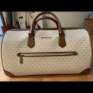 MICHAEL KORS Travel Tote